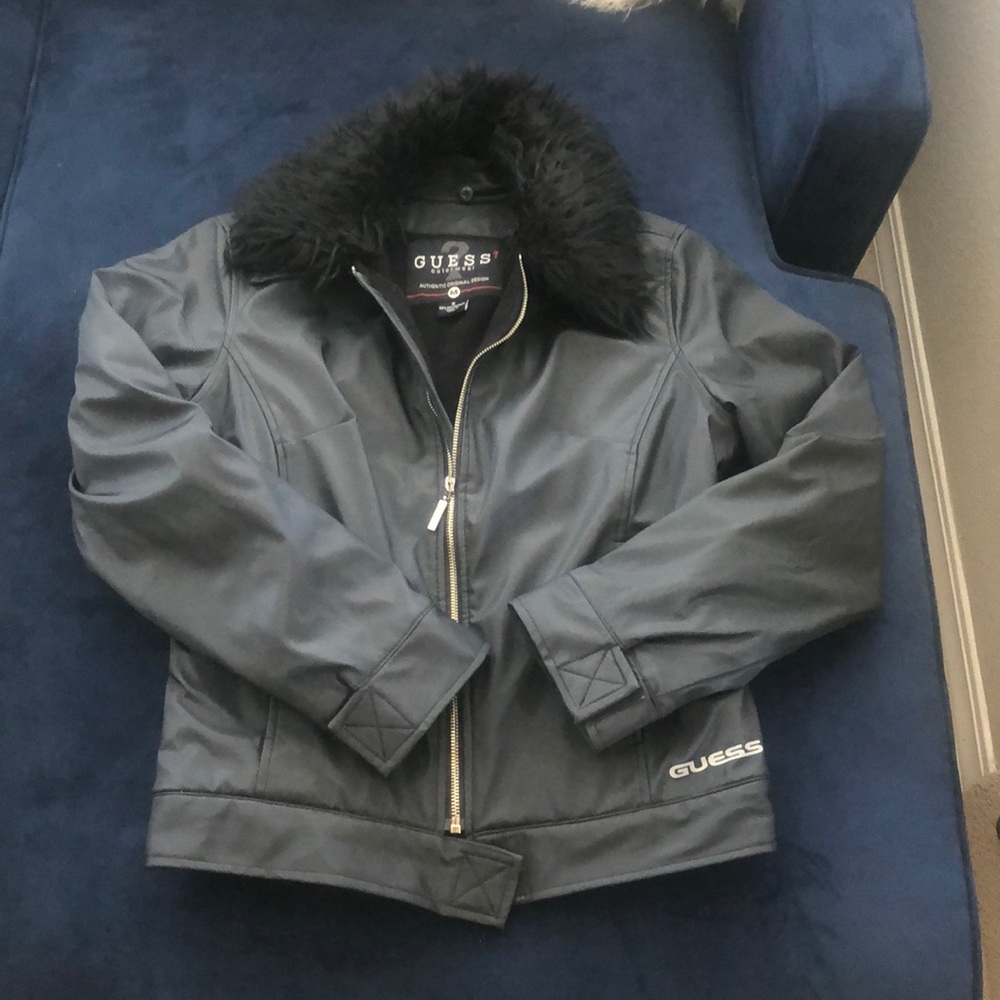 Guess Authentic Original Design Raincoat🖤